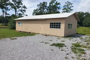 47 Dr Roberts Dr, Defuniak Springs, FL 32433 - Photo 10