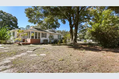 111 Bay Avenue, Defuniak Springs, FL 32435 - Photo 2