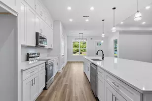 7179 Freedom Ct, Navarre, FL 32566 - Photo 1