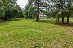 3754 Annie Rd, Marianna, FL 32446 - Photo 12