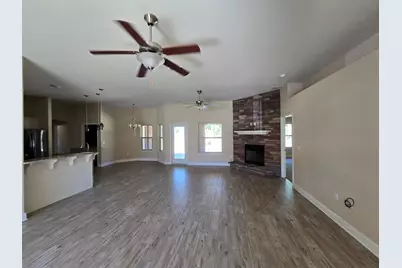 6846 Leisure St Street, Navarre, FL 32566 - Photo 2