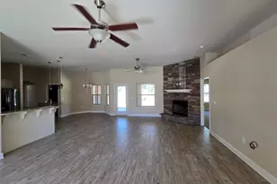 6846 Leisure St St, Navarre, FL 32566 - Photo 2