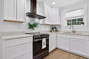 4734 Haybarn Rd, Holt, FL 32564 - Photo 12