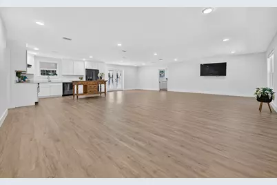 4734 Haybarn Road, Holt, FL 32564 - Photo 6