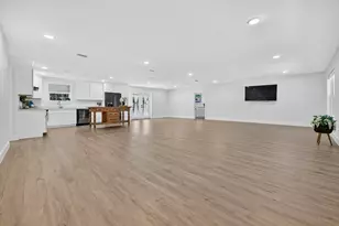 4734 Haybarn Rd, Holt, FL 32564 - Photo 6