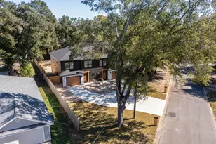 751 Amos St, Crestview, FL 32539 - Photo 2