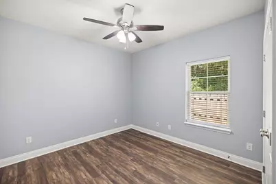 8393 New Orleans Court, Navarre, FL 32566 - Photo 12