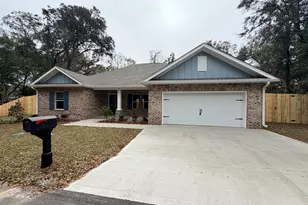 122 Jimmy St, Fort Walton Beach, FL 32547 - Photo 1