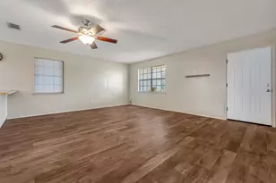 1600 Lahaina Ct, Gulf Breeze, FL 32563 - Photo 10