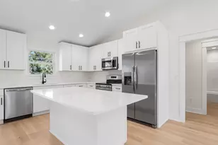 84 W Oleander Ave W, Defuniak Springs, FL 32433 - Photo 10