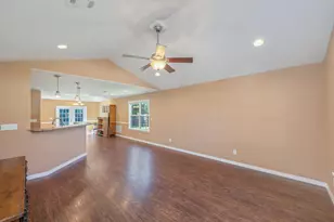 19 N Raphael Road N, Defuniak Springs, FL 32433 - Photo 6