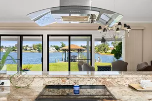 2446 Pretty Bayou Blvd, Panama City, FL 32405 - Photo 14