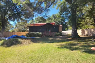 227 Holland Rd, Defuniak Springs, FL 32433 - Photo 2