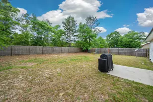 226 E Cypress Ave E, Defuniak Springs, FL 32433 - Photo 32