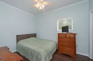 226 E Cypress Ave E, Defuniak Springs, FL 32433 - Photo 22