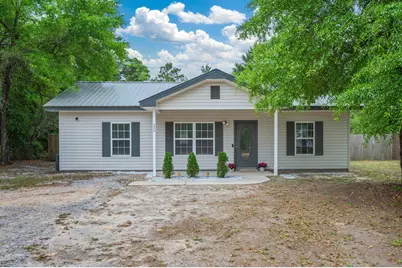 226 E Cypress Avenue E, Defuniak Springs, FL 32433 - Photo 1