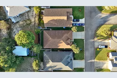 2071 Fountainview Drive, Navarre, FL 32566 - Photo 32