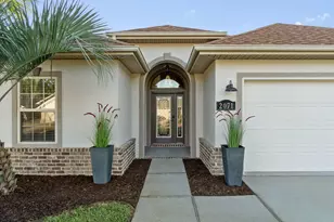 2071 Fountainview Dr, Navarre, FL 32566 - Photo 2