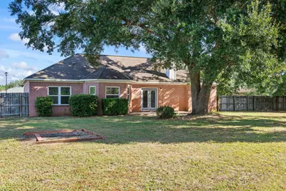 2621 Barefoot Creek Circle, Navarre, FL 32566 - Photo 22