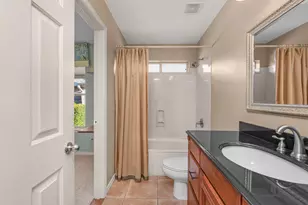 924 Shalimar Point Dr, Shalimar, FL 32579 - Photo 26