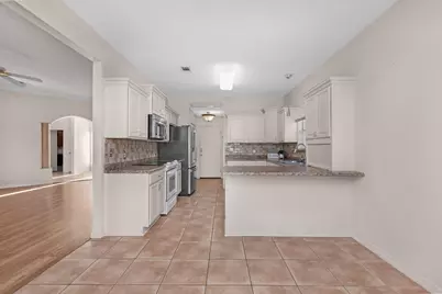 924 Shalimar Point Drive, Shalimar, FL 32579 - Photo 10