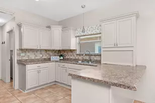 924 Shalimar Point Dr, Shalimar, FL 32579 - Photo 6