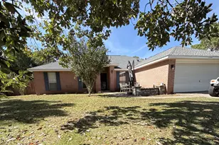 2349 Hemlock Dr, Navarre, FL 32566 - Photo 1