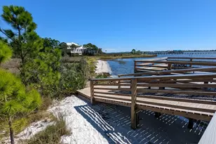 917 Lajolla Ln, Mary Esther, FL 32569 - Photo 16