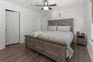 8240 Sevilla St, Navarre, FL 32566 - Photo 16