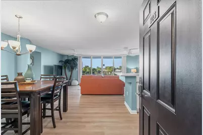 670 Santa Rosa Boulevard #303, Fort Walton Beach, FL 32548 - Photo 6