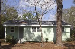 451 E 3rd Ave, Crestview, FL 32536 - Photo 1