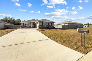 125 Lillian Wy, Crestview, FL 32536 - Photo 2