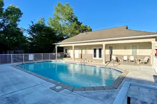 1819 Shay-Lin Ct, Niceville, FL 32578 - Photo 10