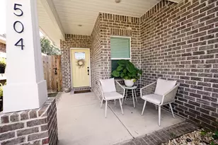 1504 27th St, Niceville, FL 32578 - Photo 2