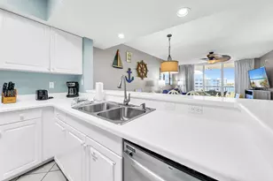 1324 SE Miracle Strip Parkway SE, Fort Walton Beach, FL 32548 - Photo 10