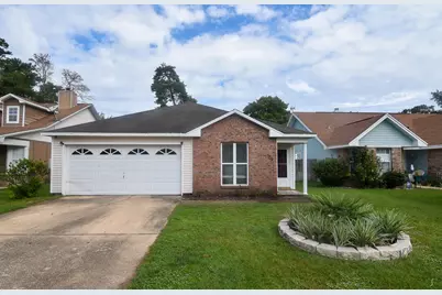 104 Wright Drive, Niceville, FL 32578 - Photo 1