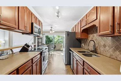 210 Pelham Road #215A, Fort Walton Beach, FL 32547 - Photo 20