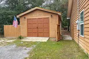 721 Coventry Rd, Defuniak Springs, FL 32433 - Photo 16