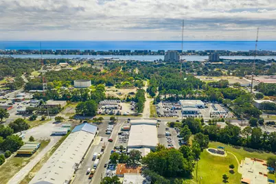 119 NW Hollywood Boulevard NW, Fort Walton Beach, FL 32548 - Photo 30