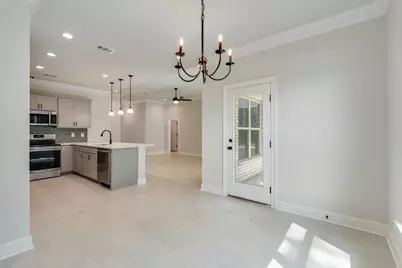 105 Eclipse Lp, Freeport, FL 32439 - Photo 8