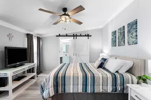 688 Malaga Pl, Panama City Beach, FL 32413 - Photo 16