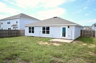 429 Scarborough St, Crestview, FL 32539 - Photo 30