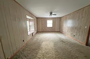 62 Bayview Dr, Laurel Hill, FL 32567 - Photo 4