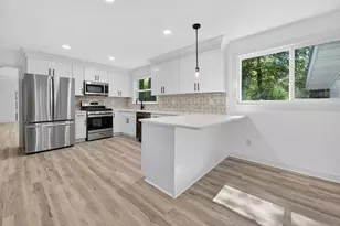 220 Edge Ave, Valparaiso, FL 32580 - Photo 8