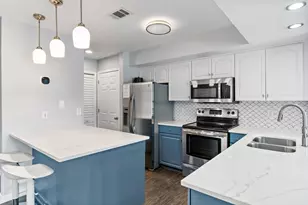 918 Harbour Pointe Ln, Miramar Beach, FL 32550 - Photo 2