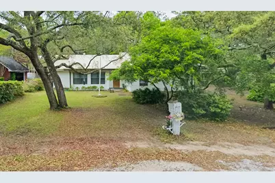 228 Louisiana Avenue, Valparaiso, FL 32580 - Photo 1