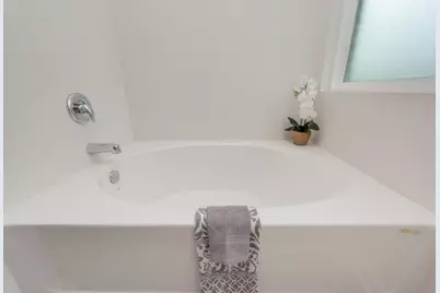 2450 Belmont Drive, Crestview, FL 32536 - Photo 18