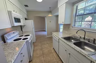 619 Schneider Dr, Fort Walton Beach, FL 32547 - Photo 8