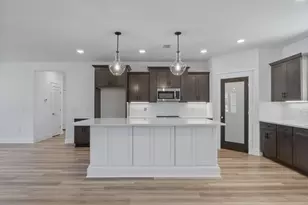 8390 Verano St, Navarre, FL 32566 - Photo 10