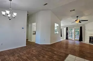 6381 Havenmist Ln, Crestview, FL 32536 - Photo 4